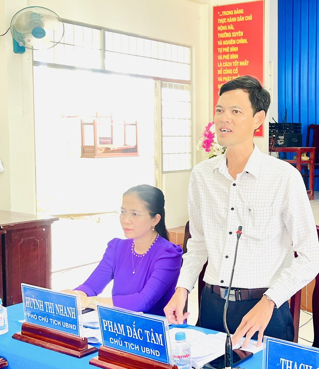 UBND xã Hưng Mỹ tổ chức Hội nghị sơ kết tình hình phát triển kinh tế - xã hội 9 tháng đầu năm 2025