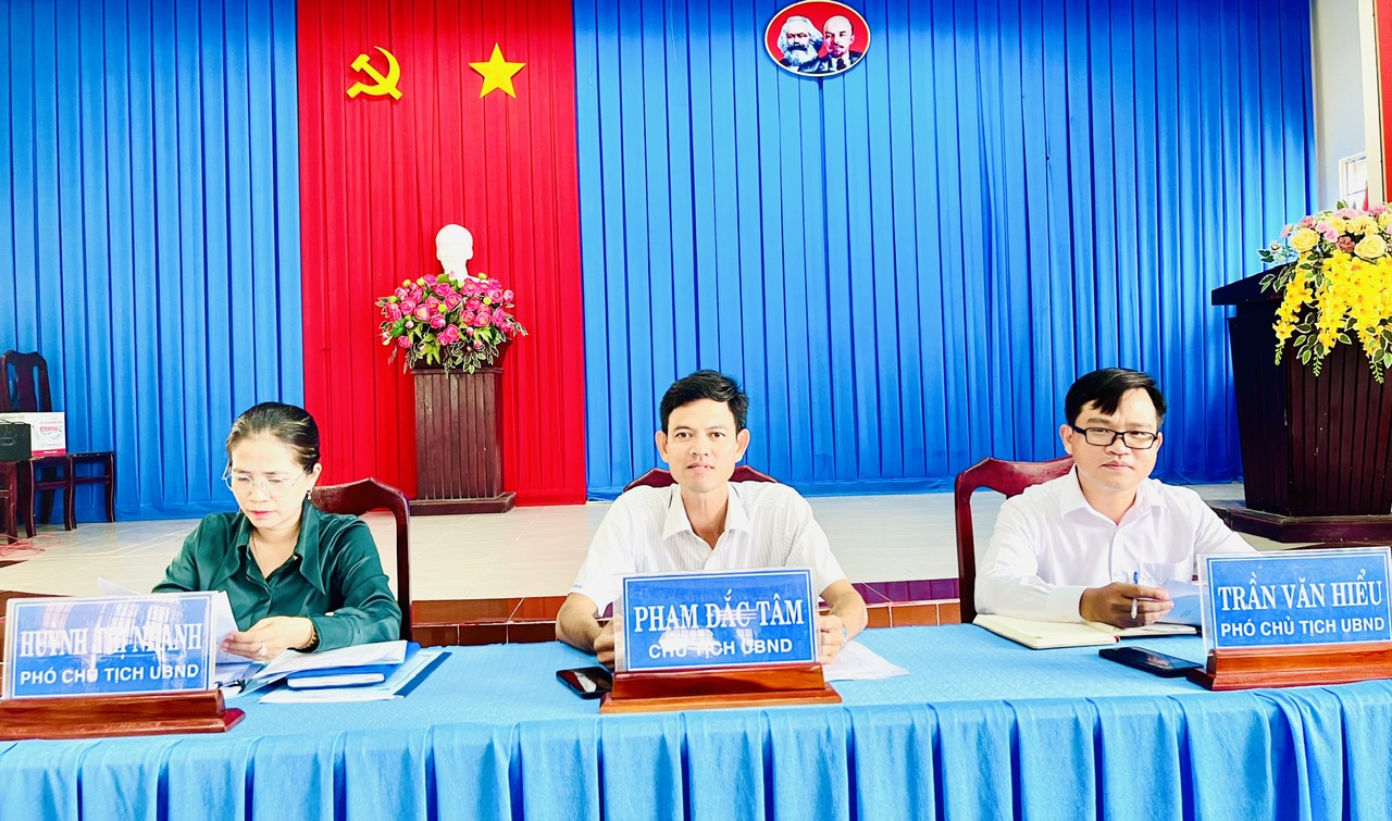 UBND xã Hưng Mỹ tổ chức sơ kết công tác tháng 7 triển khai nhiệm vụ tháng 8/2025 và kế hoạch tổng kiểm kê tài sản công trên địa bàn