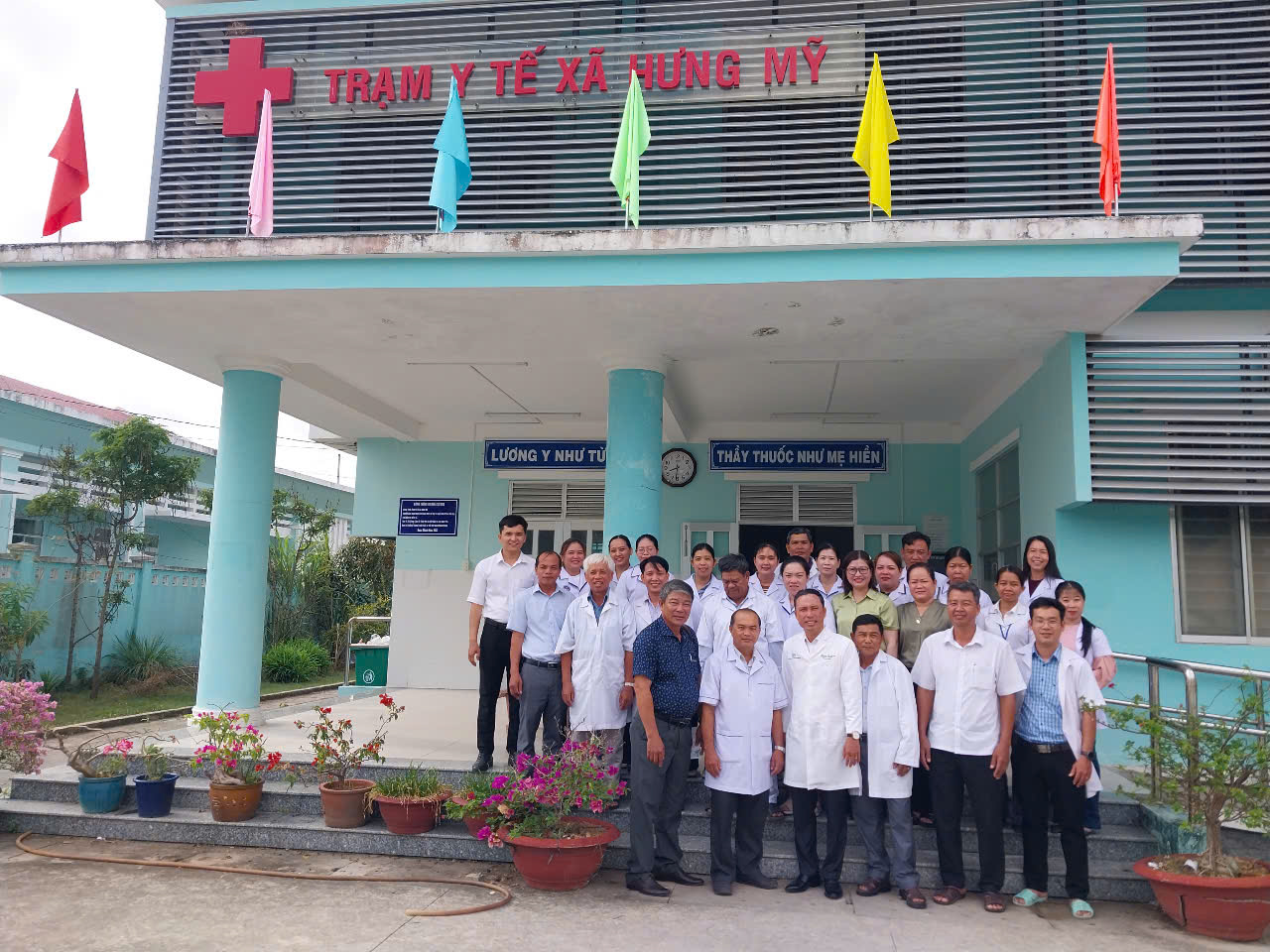 Hưng Mỹ: Công bố quyết định bổ nhiệm Giám đốc và Phó Giám đốc Trạm Y tế xã
