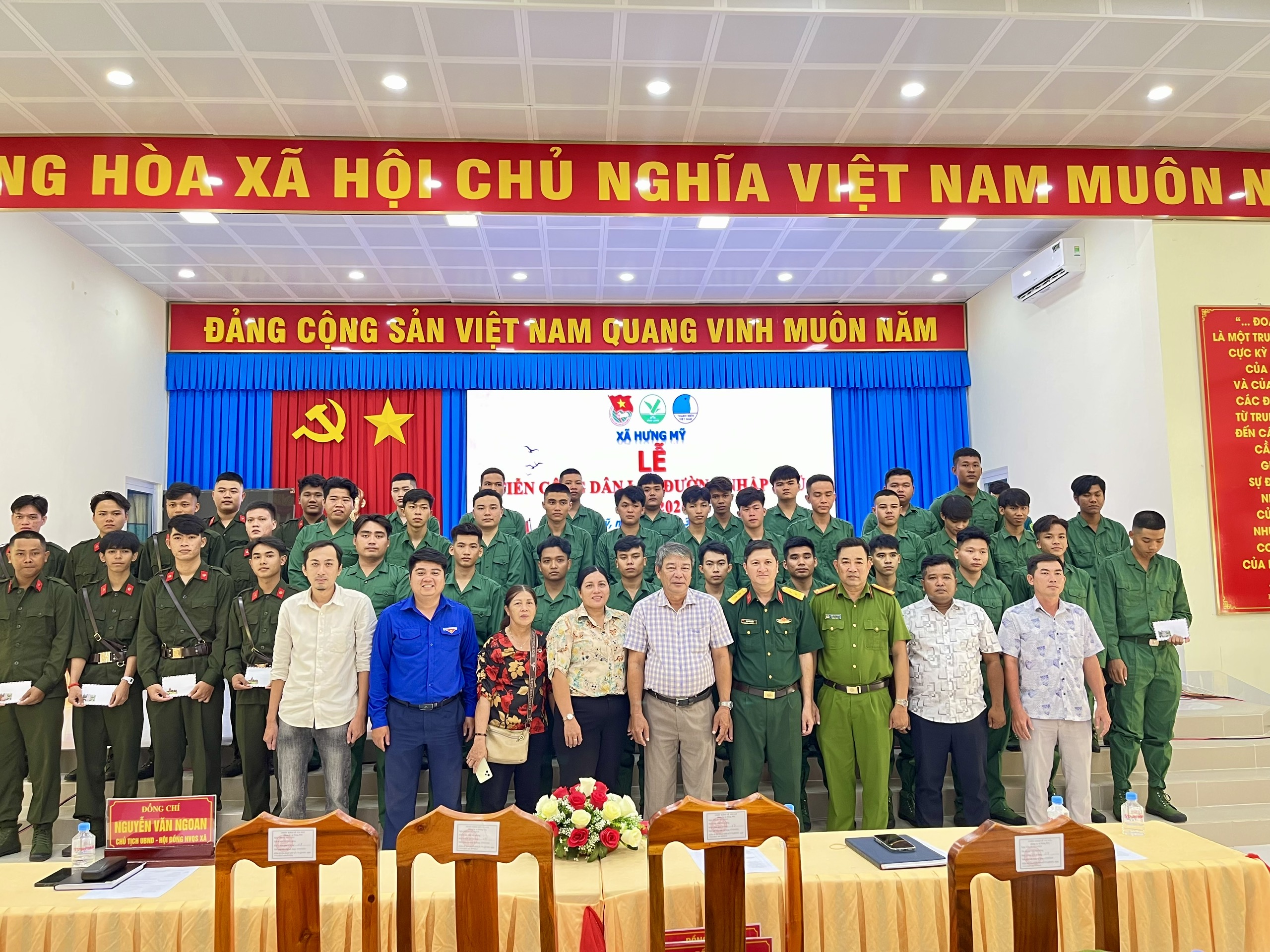 Xã Hưng Mỹ tổ chức Lễ tiễn công dân nhập ngũ năm 2026