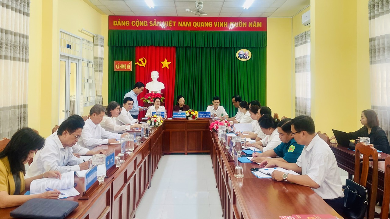 Phó Chủ tịch UBND tỉnh Nguyễn Thị Quyên Thanh khảo sát và làm việc tại xã Hưng Mỹ